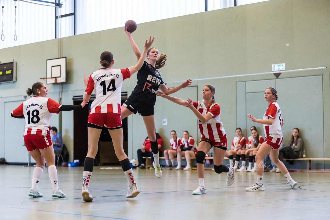 Bild 121 - wBJ SV Henstedt Ulzburg - Bramstedter TS : Ergebnis: 27:15